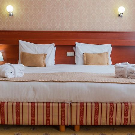 City Hotel Tien Shan Koktobe Luaran gambar