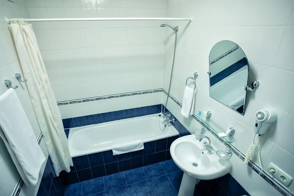 City Hotel Tien Shan Koktobe Luaran gambar
