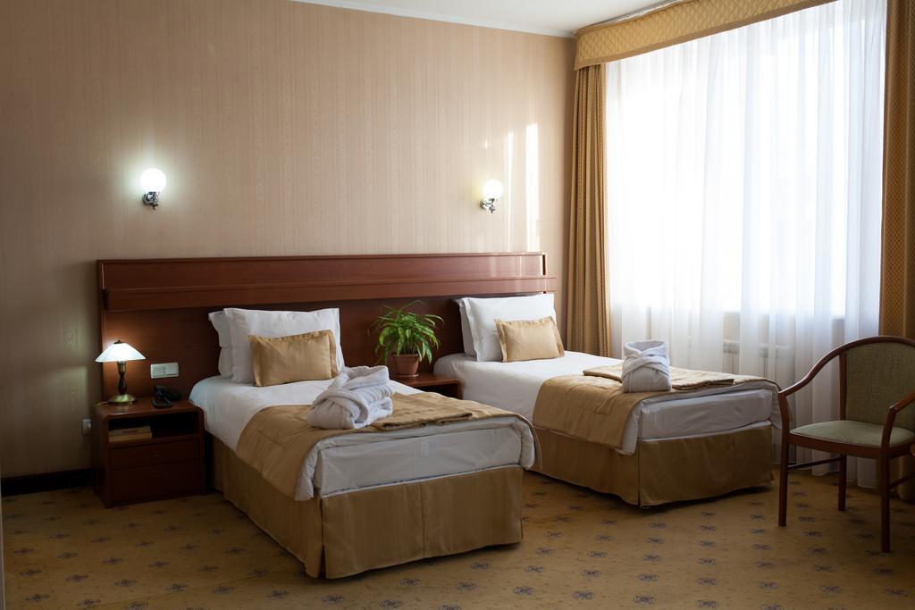 City Hotel Tien Shan Koktobe Luaran gambar